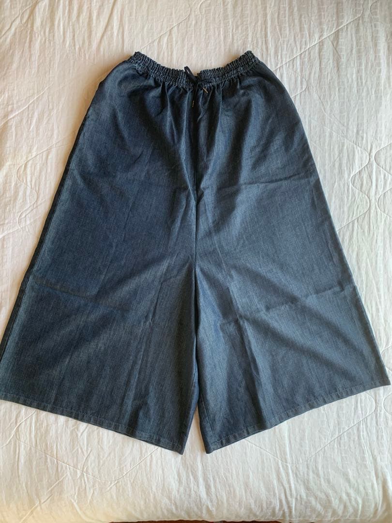 【未着美品】BEARDSLEYパンツ