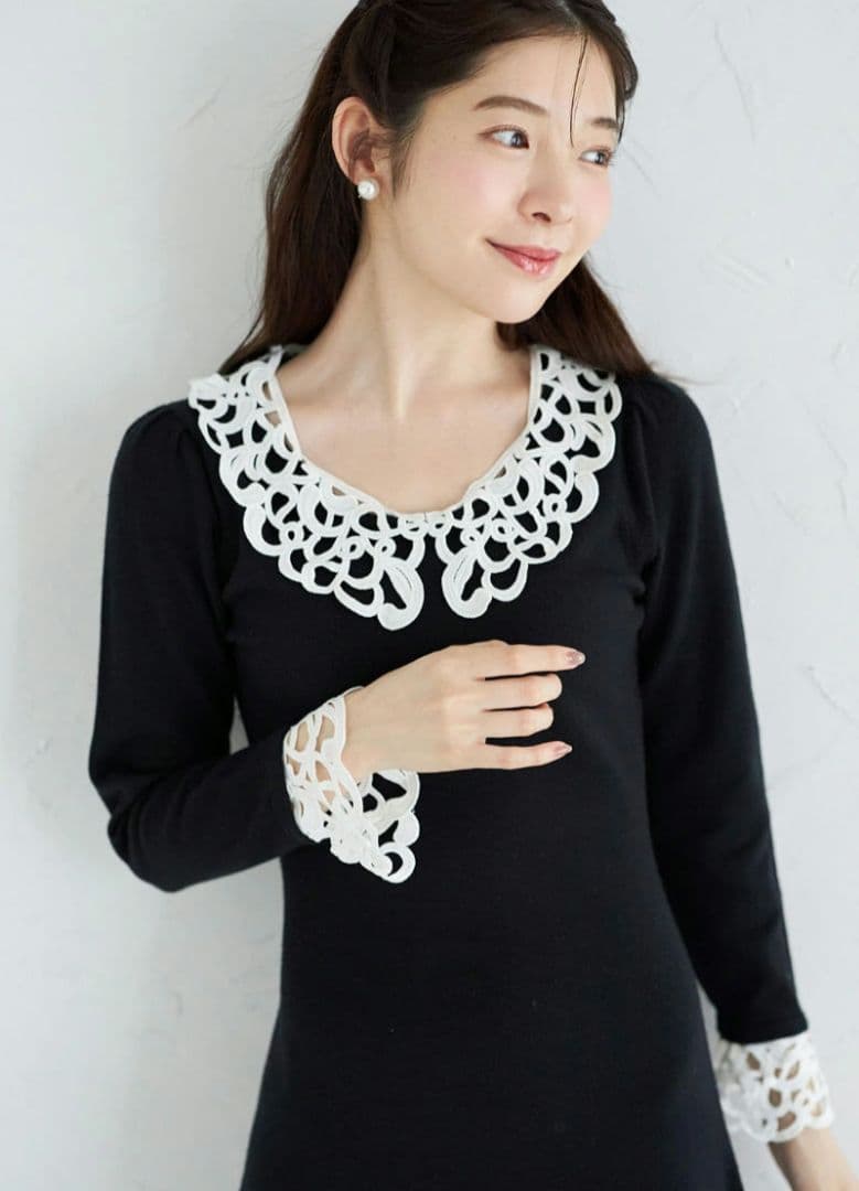 ２ＷＡＹレース襟付きニットワンピース　ブラック