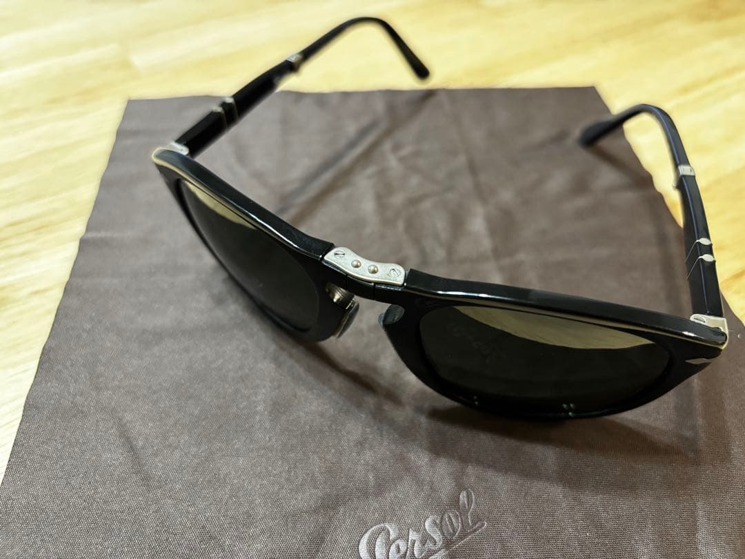 Persol ペルソール 折り畳み式　サングラス 714 95/31