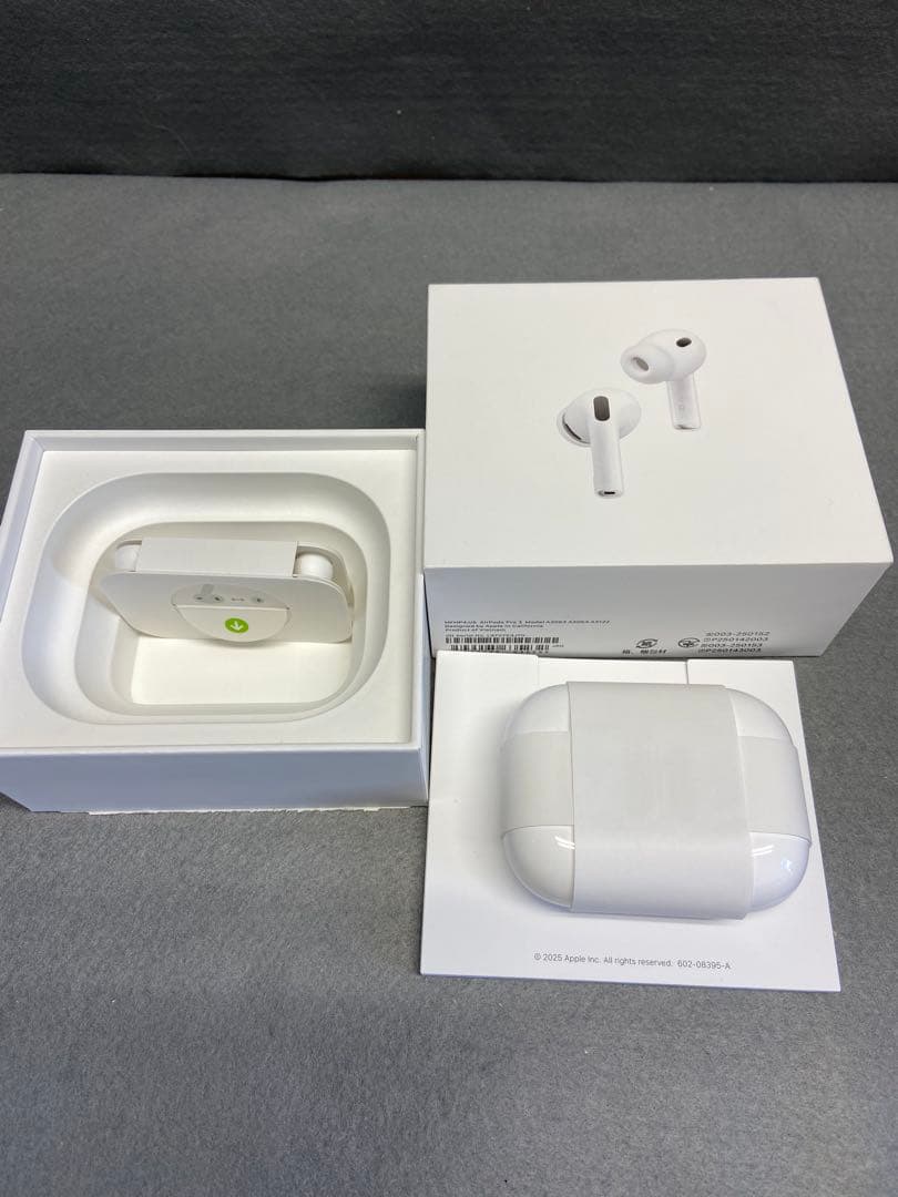 新品未使用　AirPods pro 第３世代　MFHP4J/A 限定保証有り