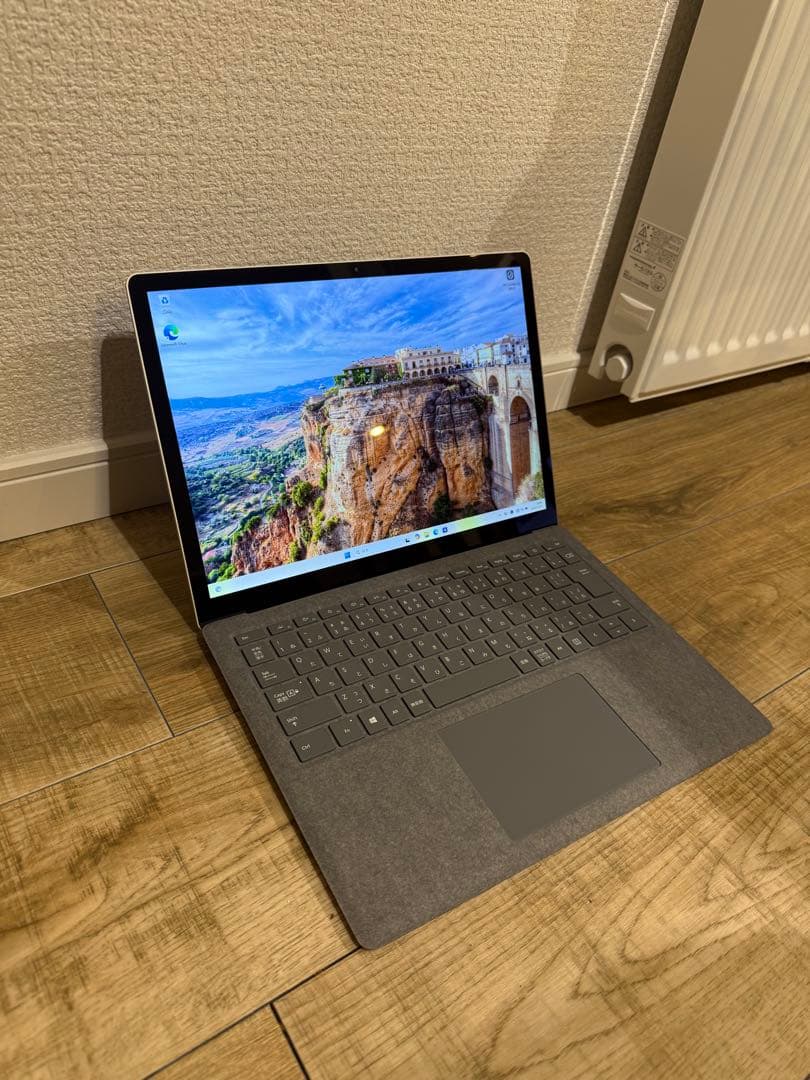 【メルカリ最安値】surface laptop4 ほぼ未使用　箱付き