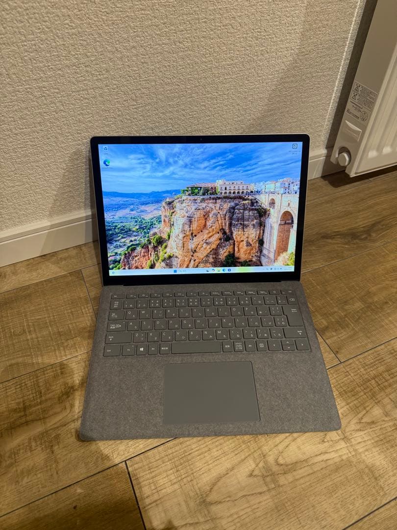 【メルカリ最安値】surface laptop4 ほぼ未使用　箱付き