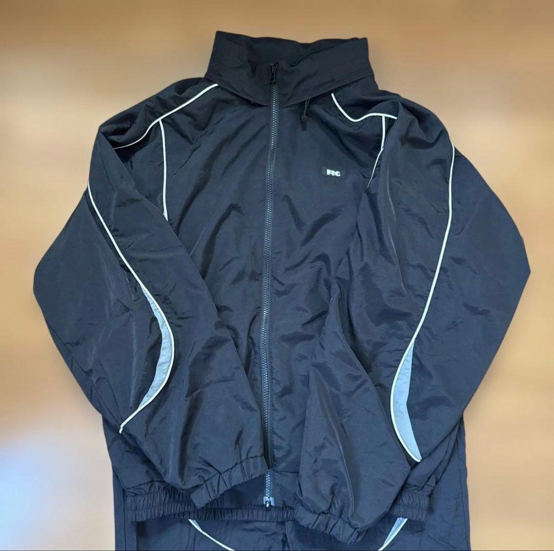 ftc ナイロンジャケット