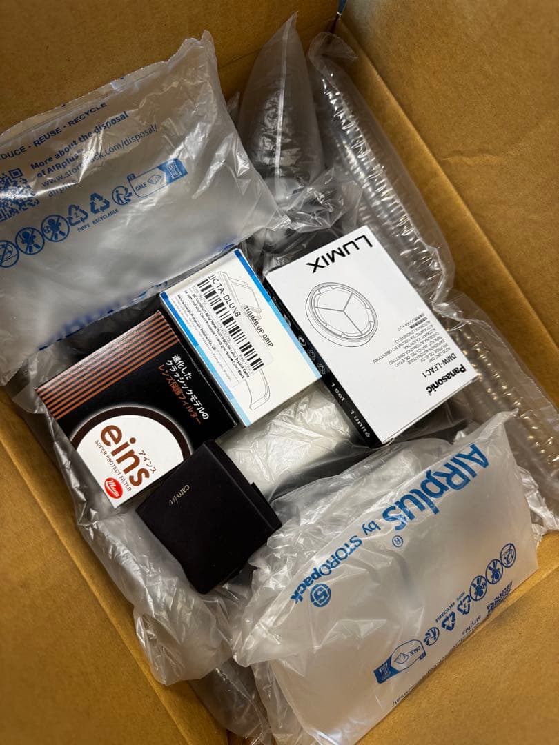 LEICA D-LUX8 付属＋アクセ多数(新品サムレストオートキャップなど)