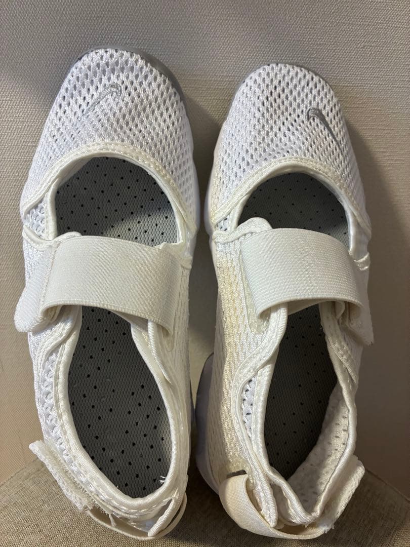 Nike エアリフト ホワイト 24センチ