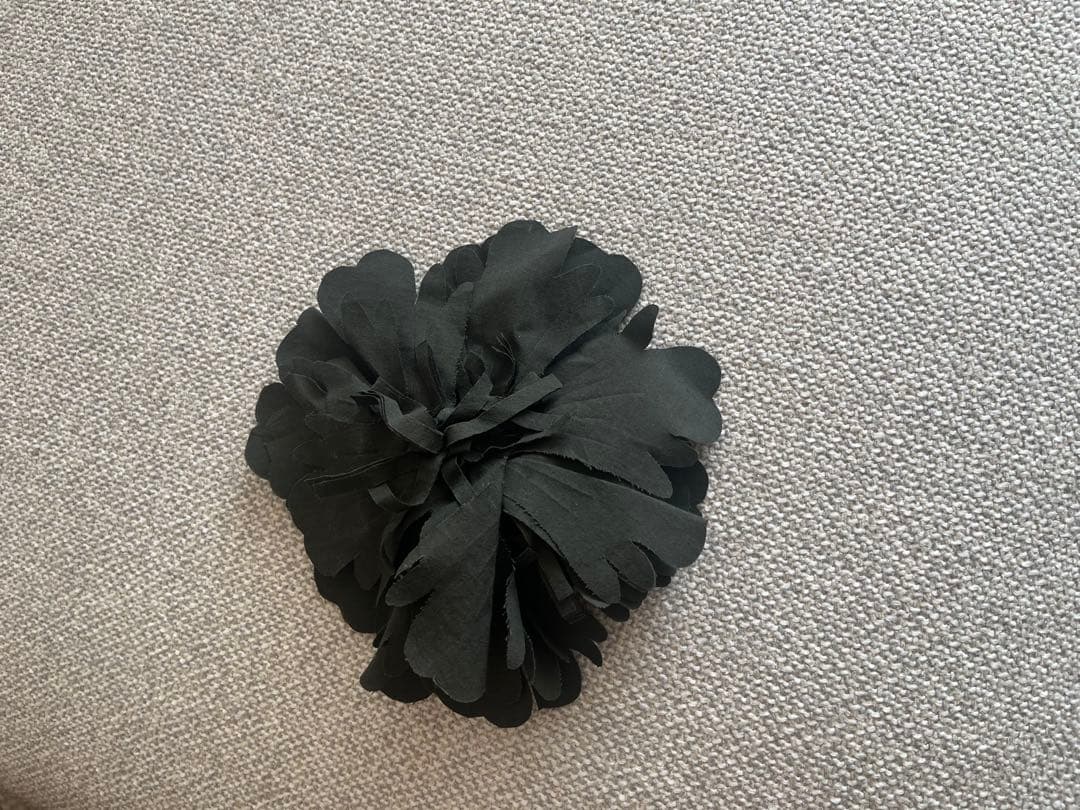 GASA コサージュ　ブローチ　ヘアアクセサリー