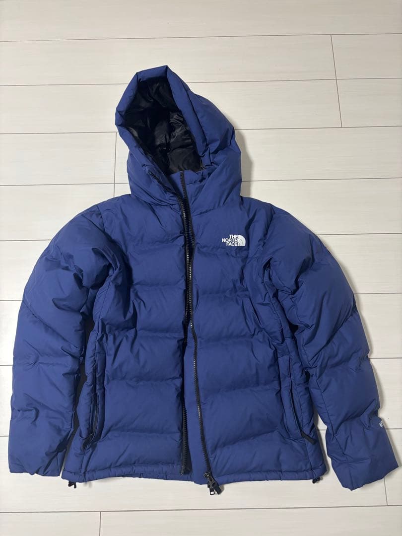 マ*フ様 THE NORTH FACE ビレイヤーパーカー