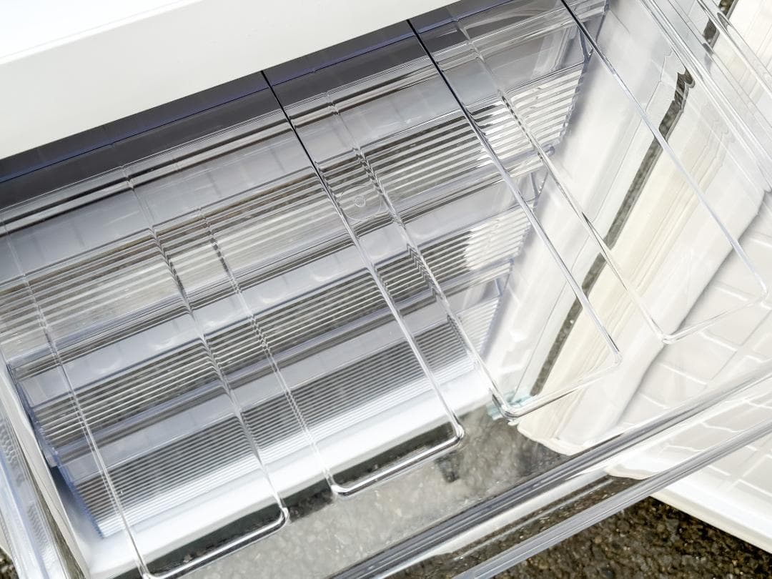 高年式　2023年製 SHARP 冷蔵庫 310L 大容量 家庭用 省エネ