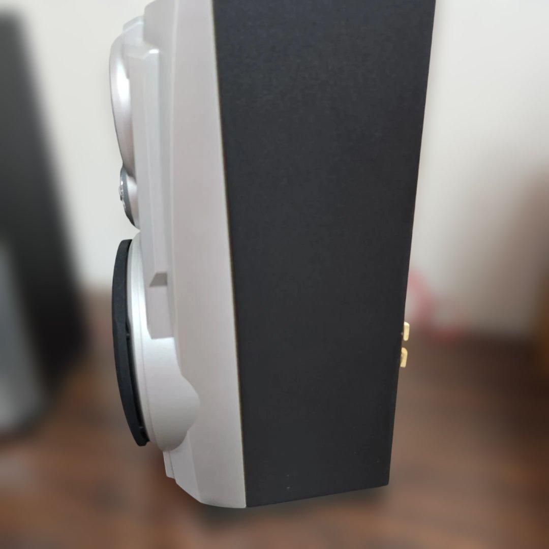 2ウェイスピーカー シルバー・ブラック