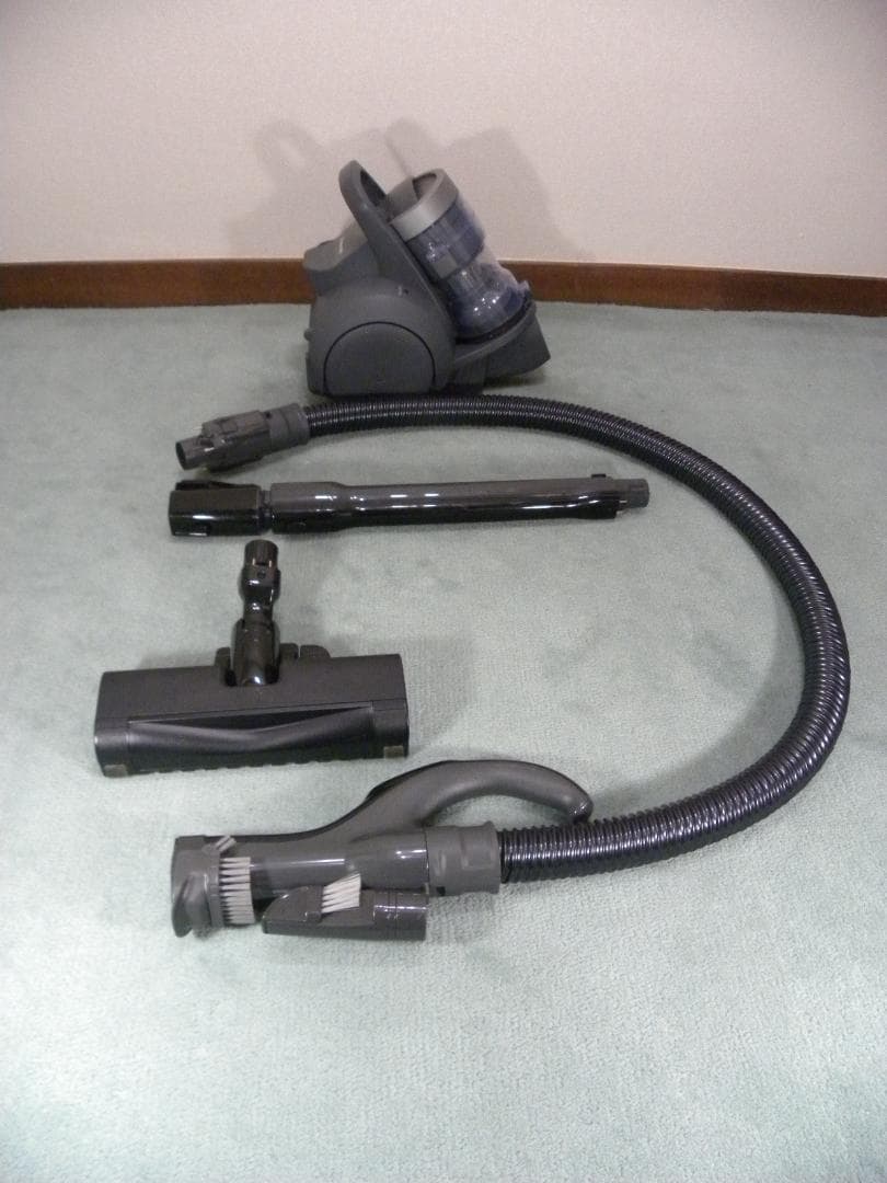 Panasonicサイクロン掃除機MC-SR41KとMC-SR610K2台セット