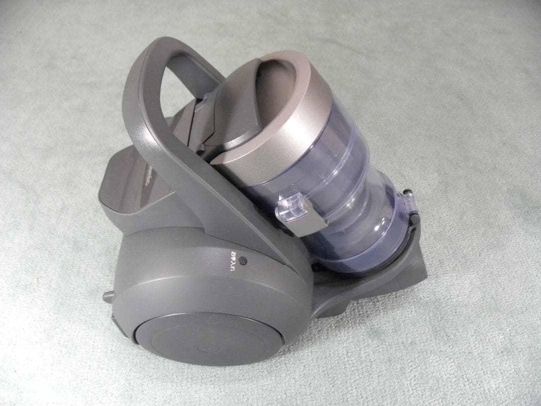 Panasonicサイクロン掃除機MC-SR41KとMC-SR610K2台セット