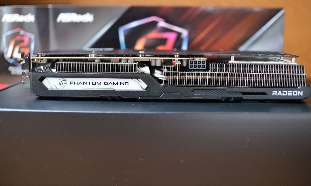Radeon RX 7600 Phantom Gaming 8GB OC 中古