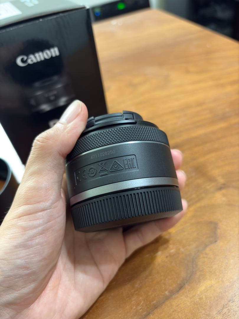 美品 Canon RF 50mm F1.8 STM レンズ プロテクター付