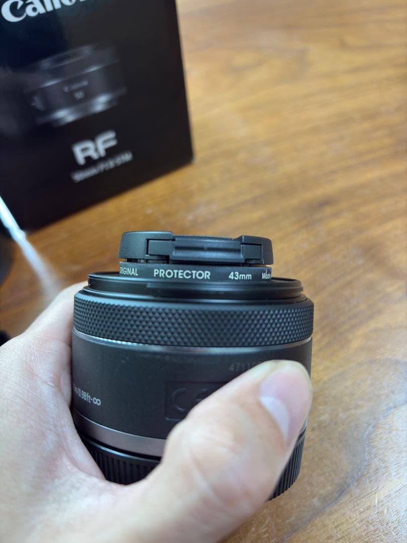 美品 Canon RF 50mm F1.8 STM レンズ プロテクター付