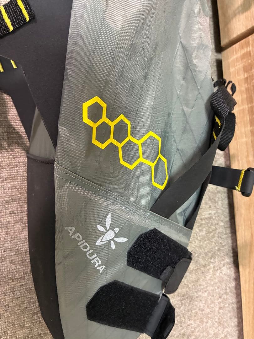APIDURA サドルバッグ　ミディアム　週末値下げ