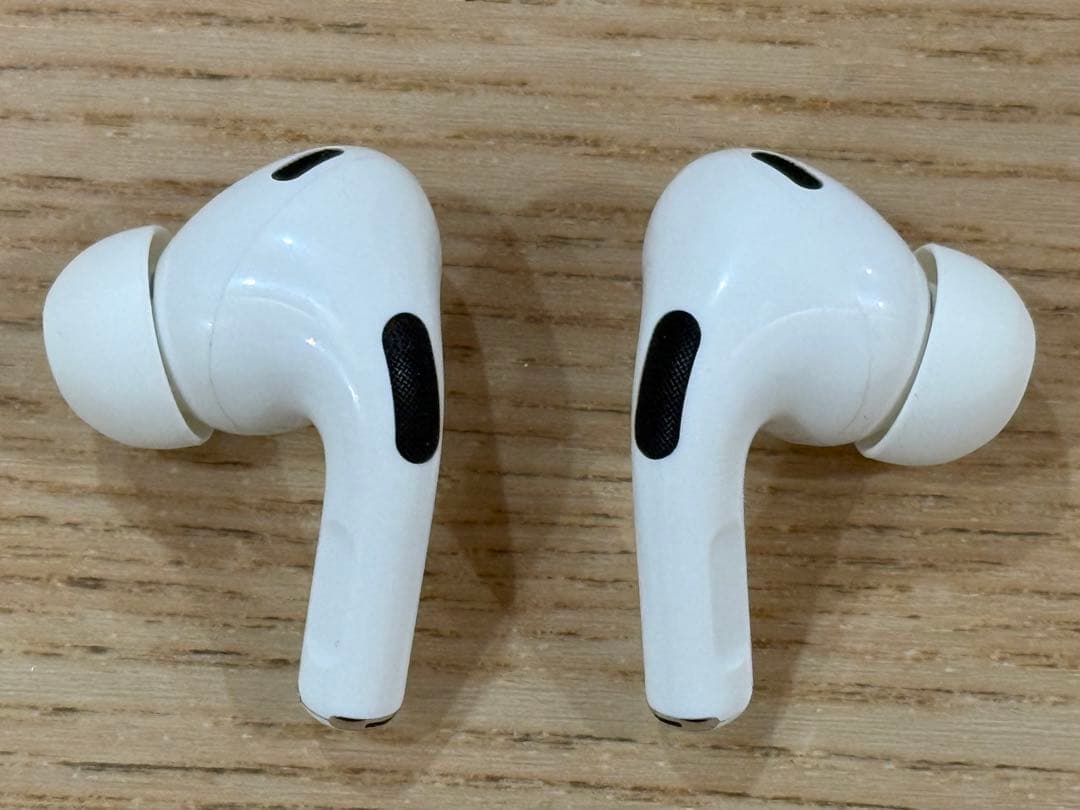 【美品 正規品】AirPods Pro 2 USB-Cモデル 本体カバー付き