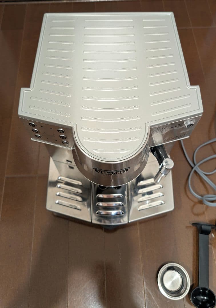 【良品】デロンギ エスプレッソ　カプチーノメーカー　EC860M