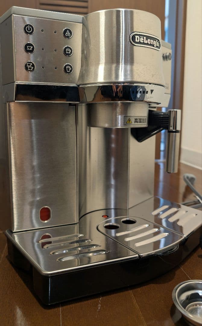 【良品】デロンギ エスプレッソ　カプチーノメーカー　EC860M