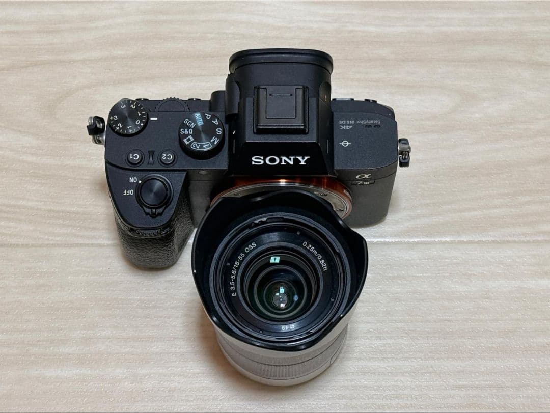 SONY α7 III デジタル一眼レフ 標準ズームレンズ付き ILCE 7M3