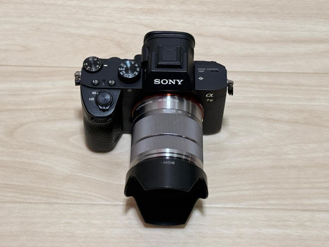 SONY α7 III デジタル一眼レフ 標準ズームレンズ付き ILCE 7M3