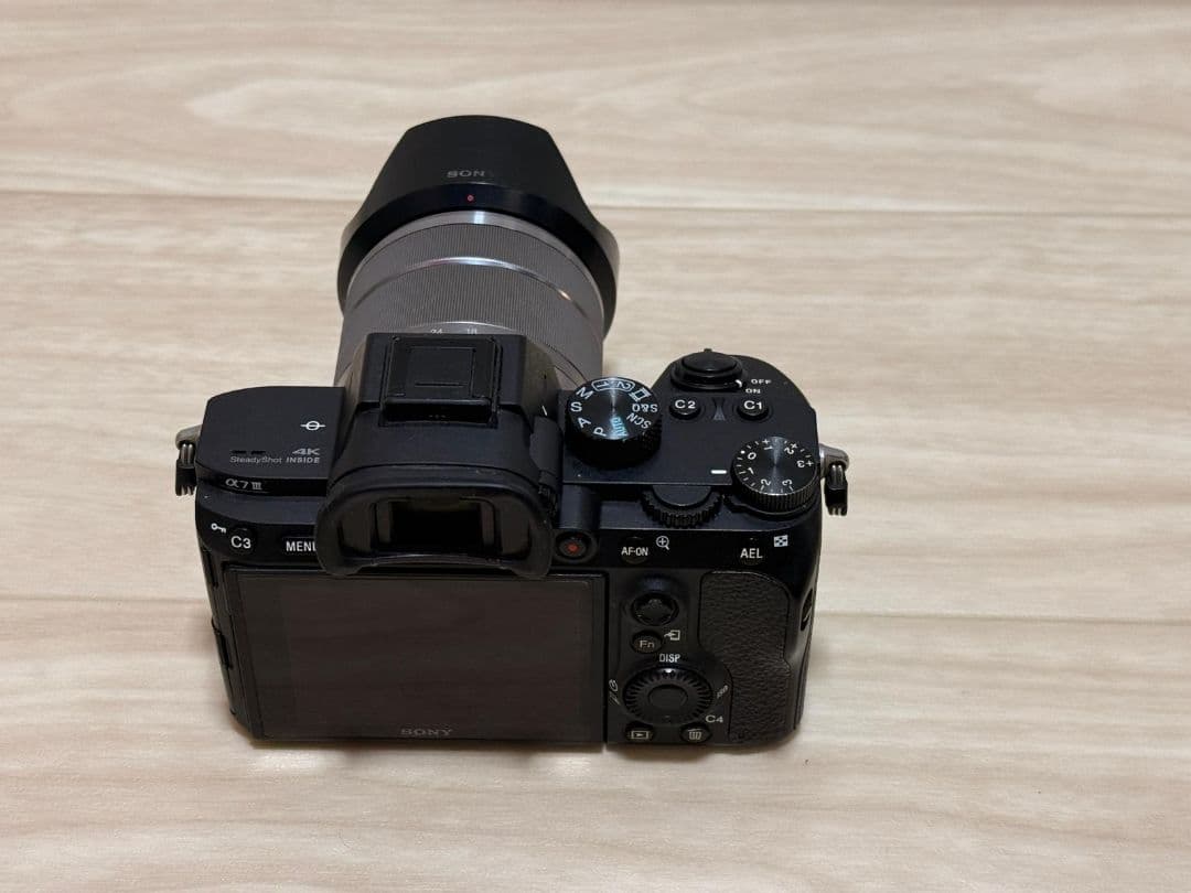 SONY α7 III デジタル一眼レフ 標準ズームレンズ付き ILCE 7M3