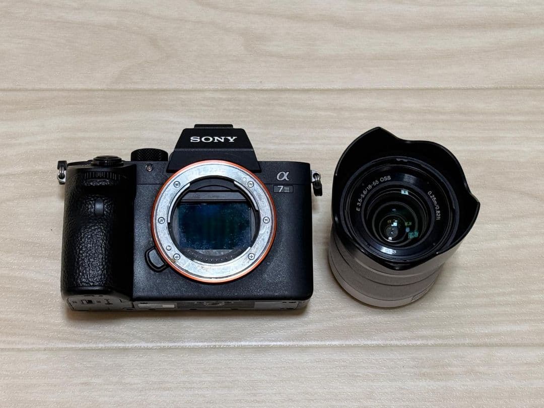 SONY α7 III デジタル一眼レフ 標準ズームレンズ付き ILCE 7M3