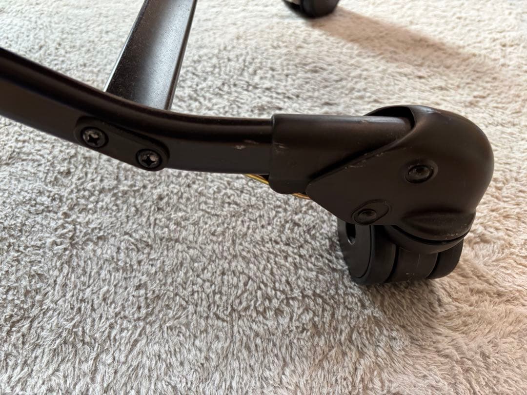 コンビ　ネムリラ AUTO SWING BEDi