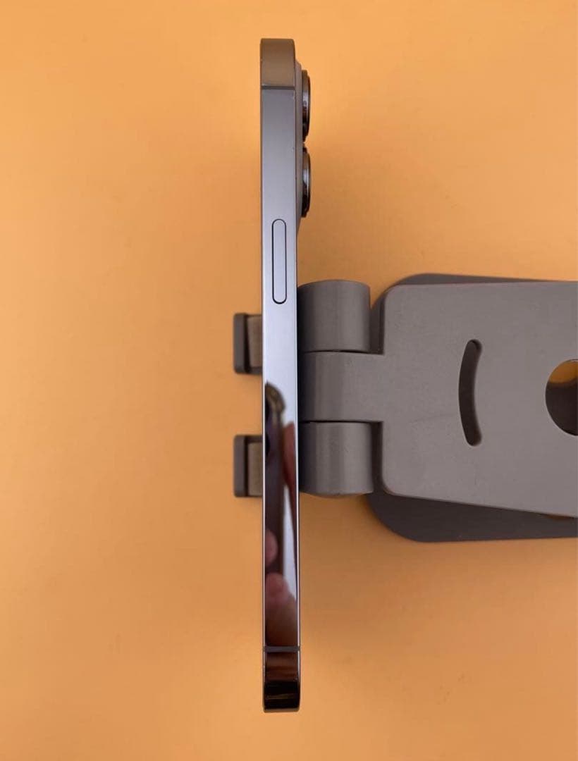 iPhone 13 Pro 128GB シエラブルー バッテリー純正93%美品。