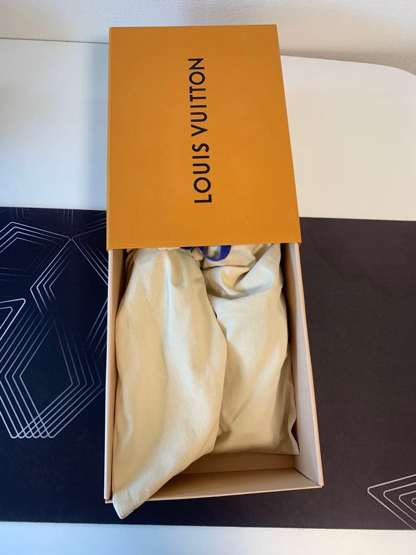 LOUIS VUITTON ローファー　サイズ37.5