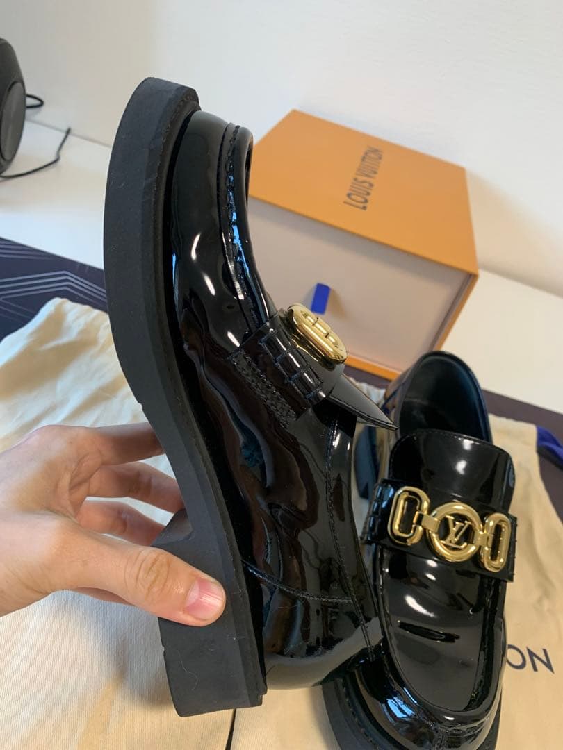 LOUIS VUITTON ローファー　サイズ37.5