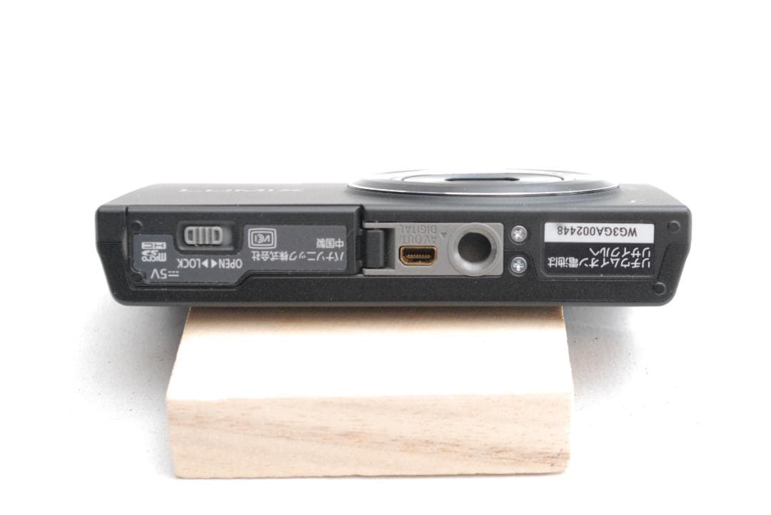 Panasonic LUMIX DMC-FH10 (良品）