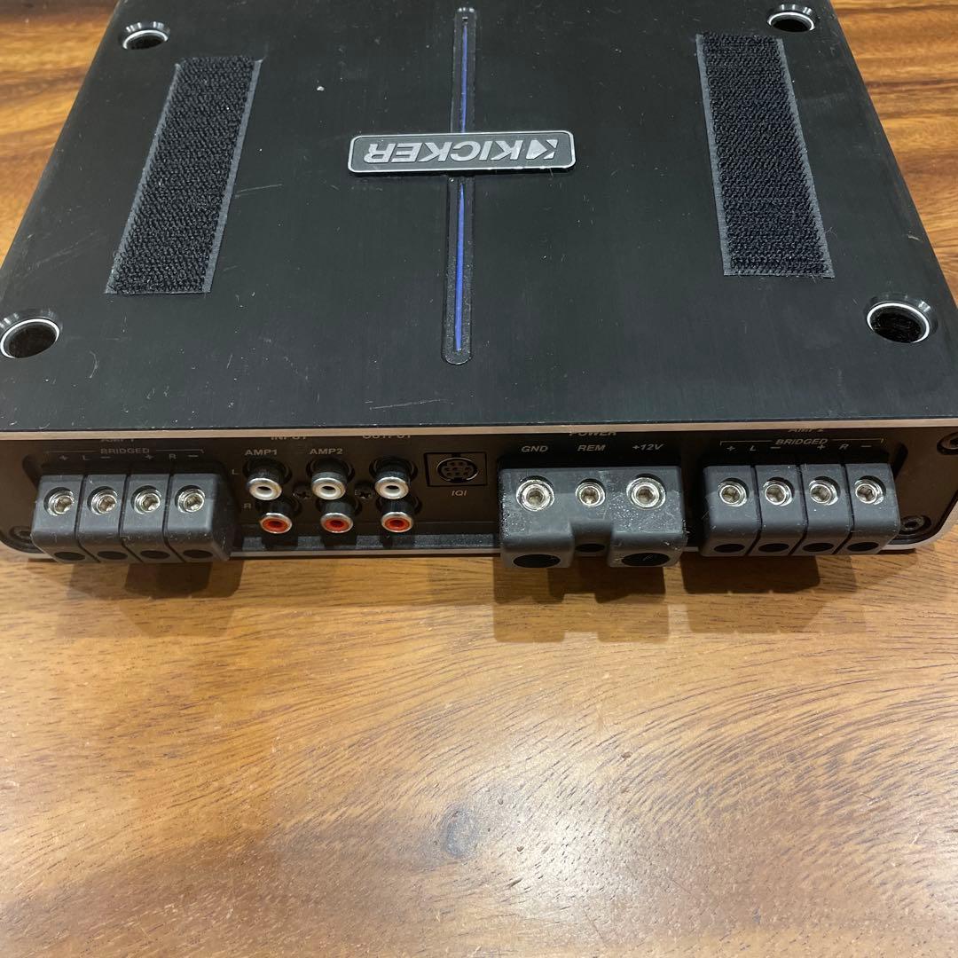 【２台込み】kicker アンプ　IQ500.4 Q-CLASS