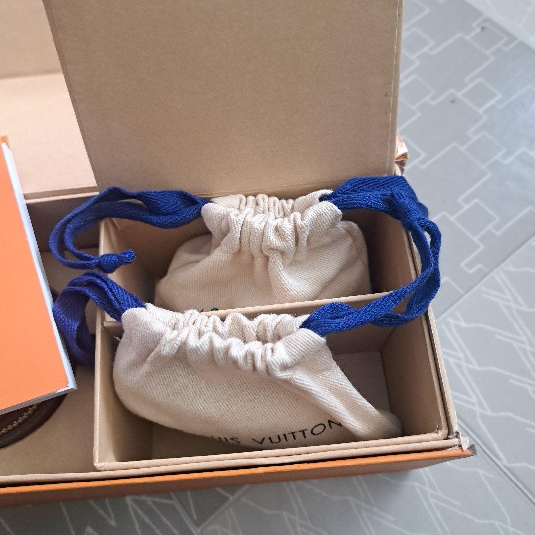 【翡翠】 LOUIS VUITTON ホライズン イヤホン