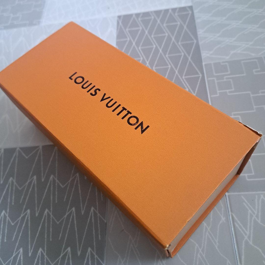 【翡翠】 LOUIS VUITTON ホライズン イヤホン