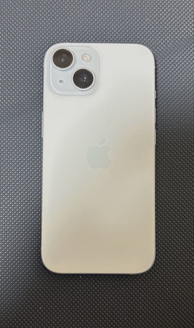 【美品】Apple iPhone 15 本体