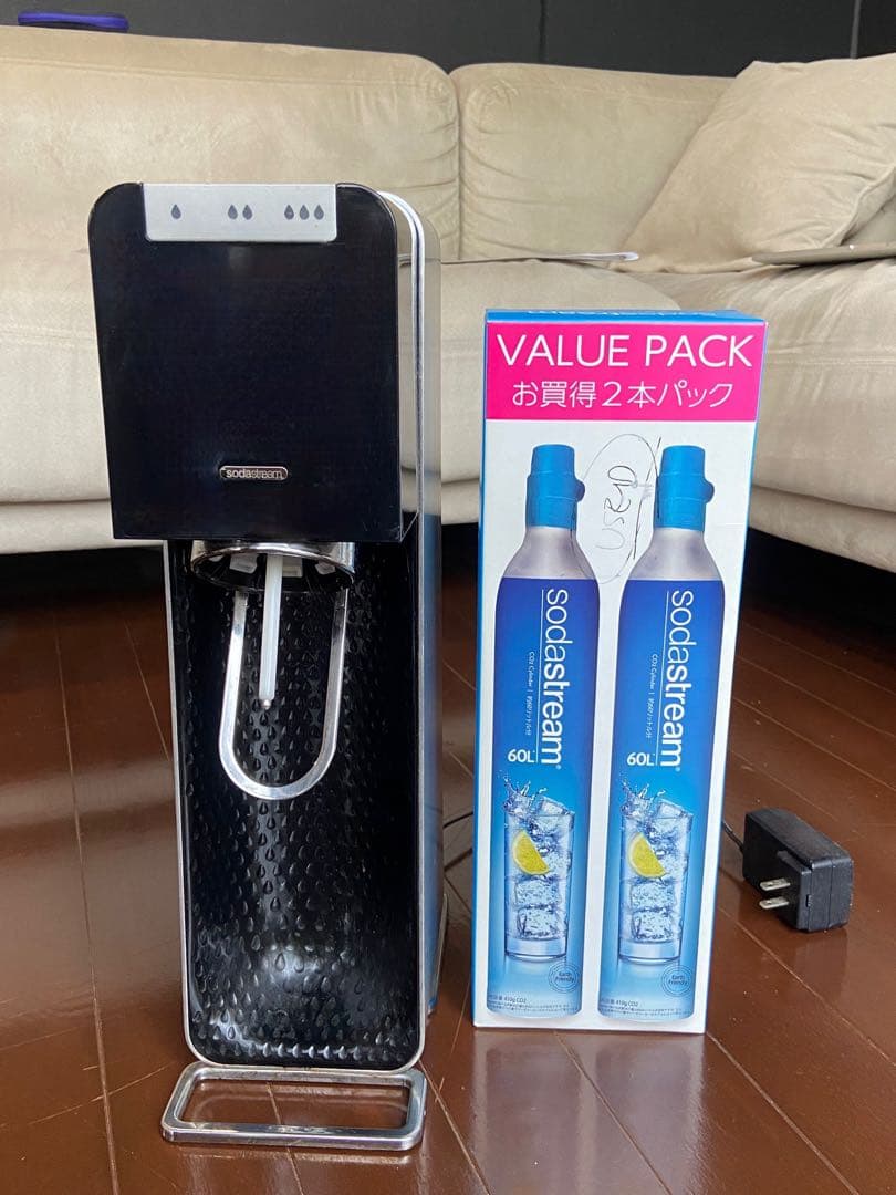 ソーダストリーム Source 本体＋新品ガス2本