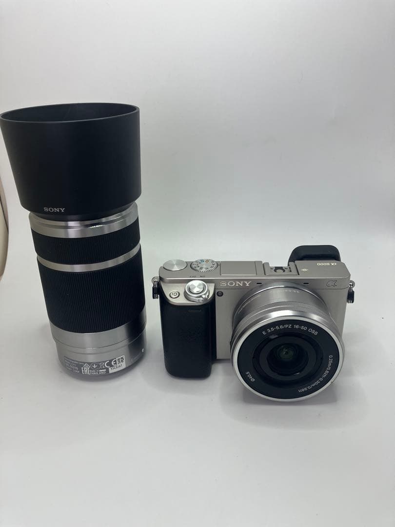 【返品保証・動作良好】SONY α6000 ダブルズームレンズキット シルバー
