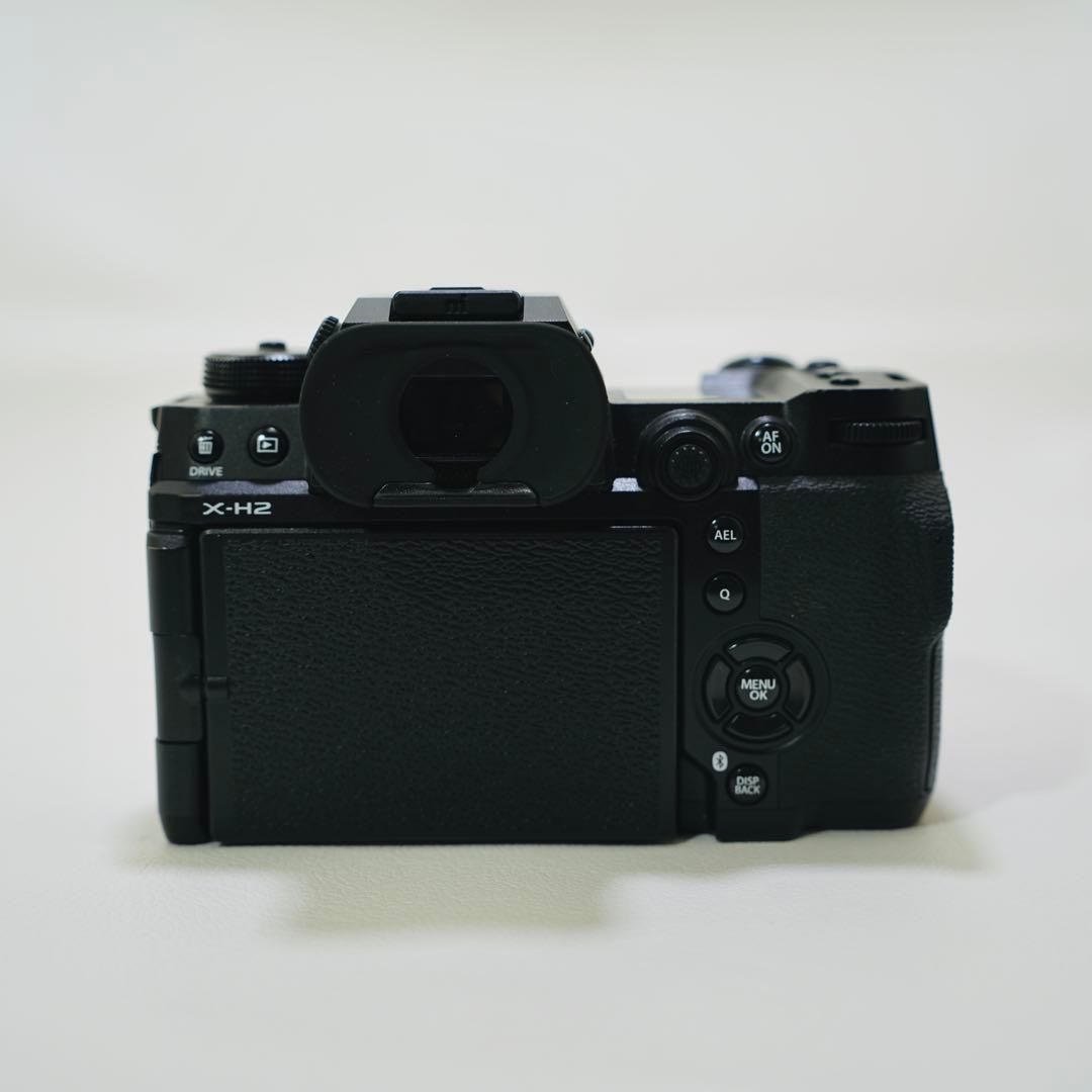 【良品】FUJIFILM xh2 ボディ【純正バッテリー3個＋付属品多数】