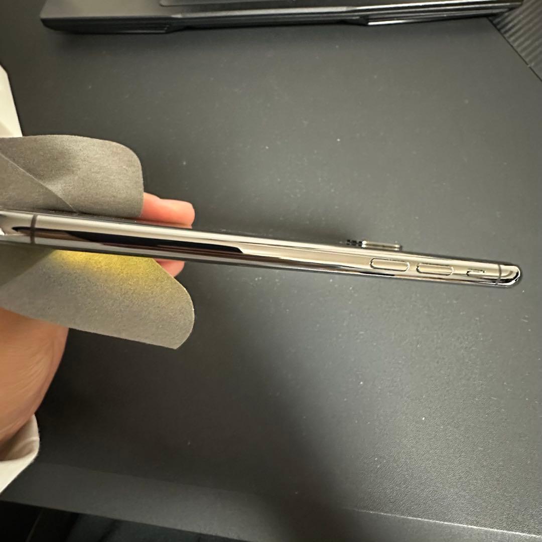 Apple iPhone X スペースグレー