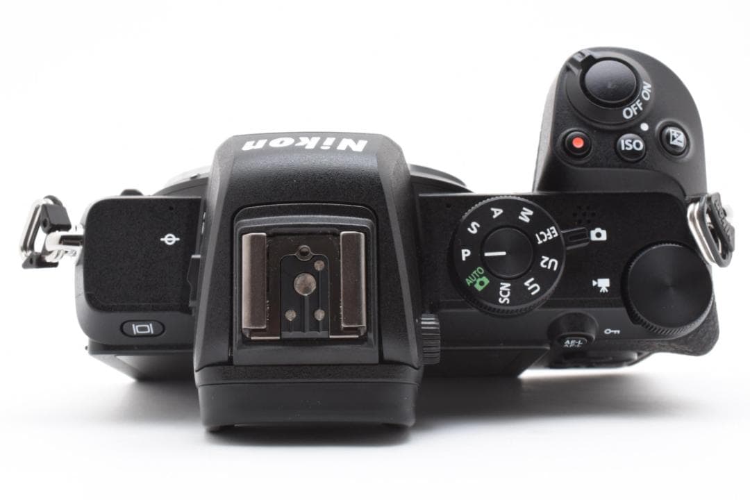 ■ 美品・ショット数5782回 ■ ニコン Nikon Z50 ボディ