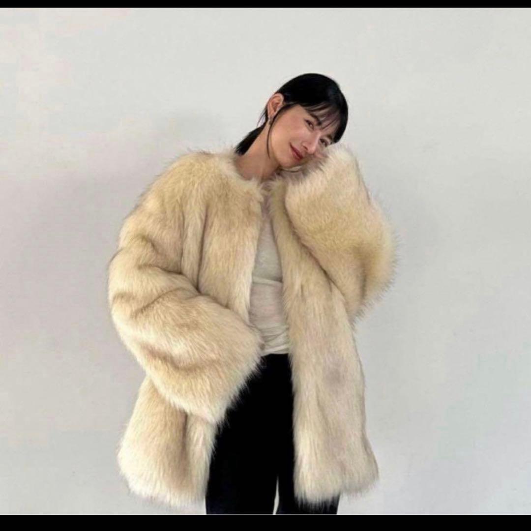 CLANE NO COLLAR VOLUME ECO FUR COAT サイズS