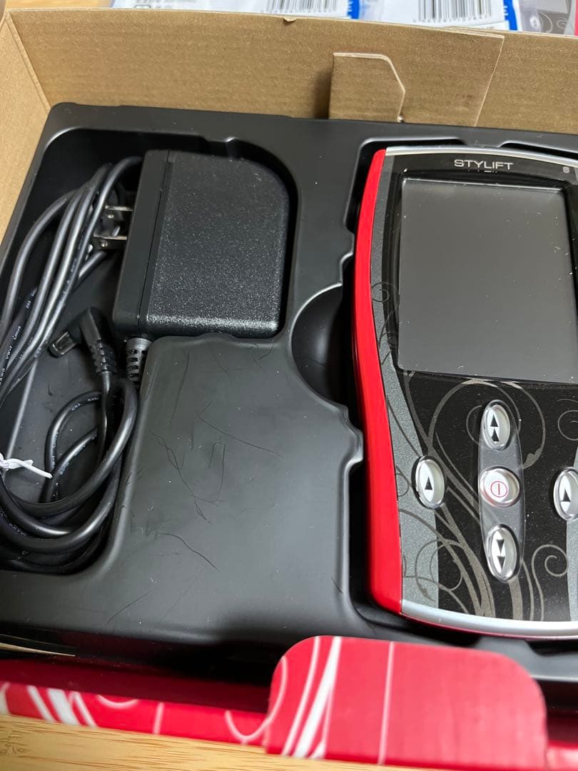 伊藤超短波　家庭用EMS機器　スタイリフトSTYLIFT