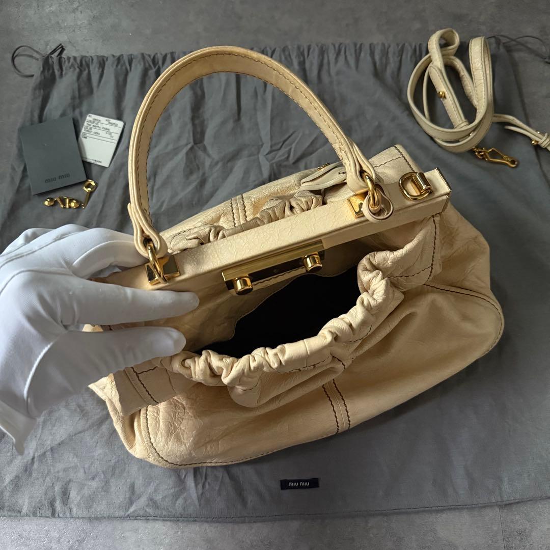 【最終値下げ❗️】miumiu レザー　ハンドバッグ　ショルダーバック
