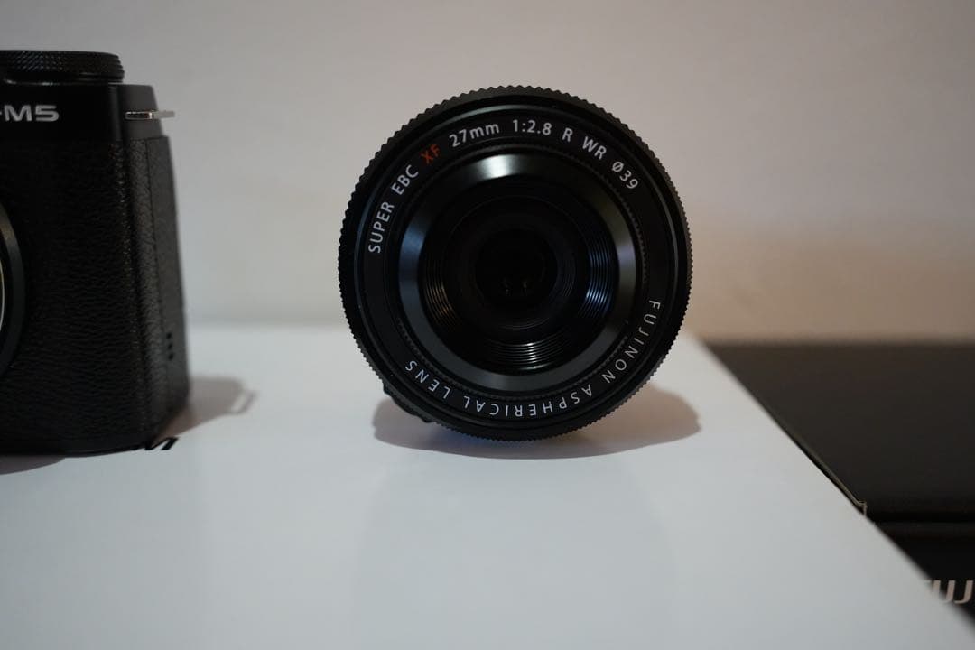 FujifilmX-M5ブラックボディ＋XF27mmF2.8 R WRレンズ付き