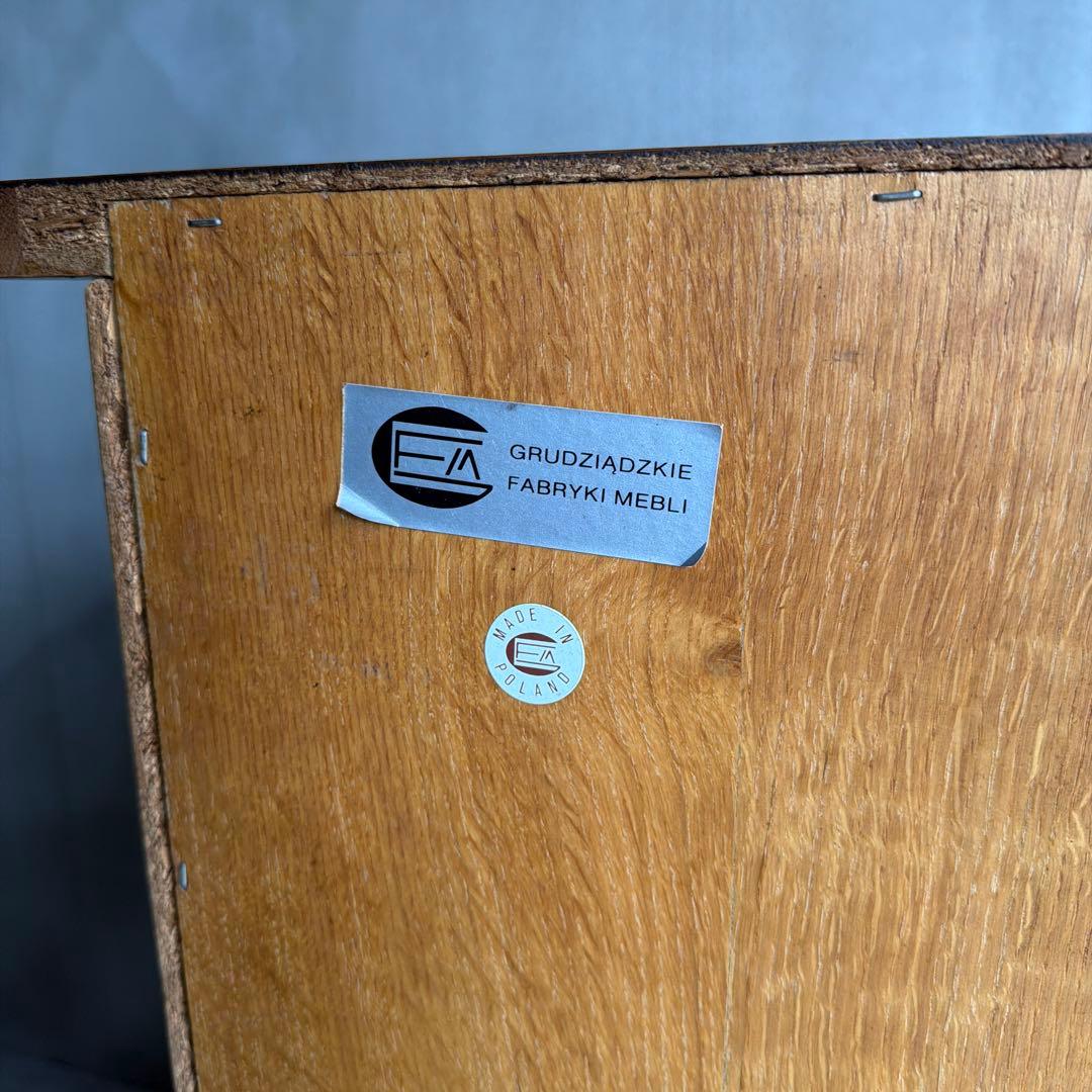 Grudziadzkie Fabryki Mebli カントリー キャビネット