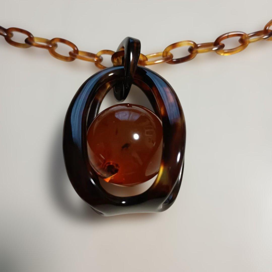 べっ甲琥珀籠ネックレス 球体琥珀ペンダント付き