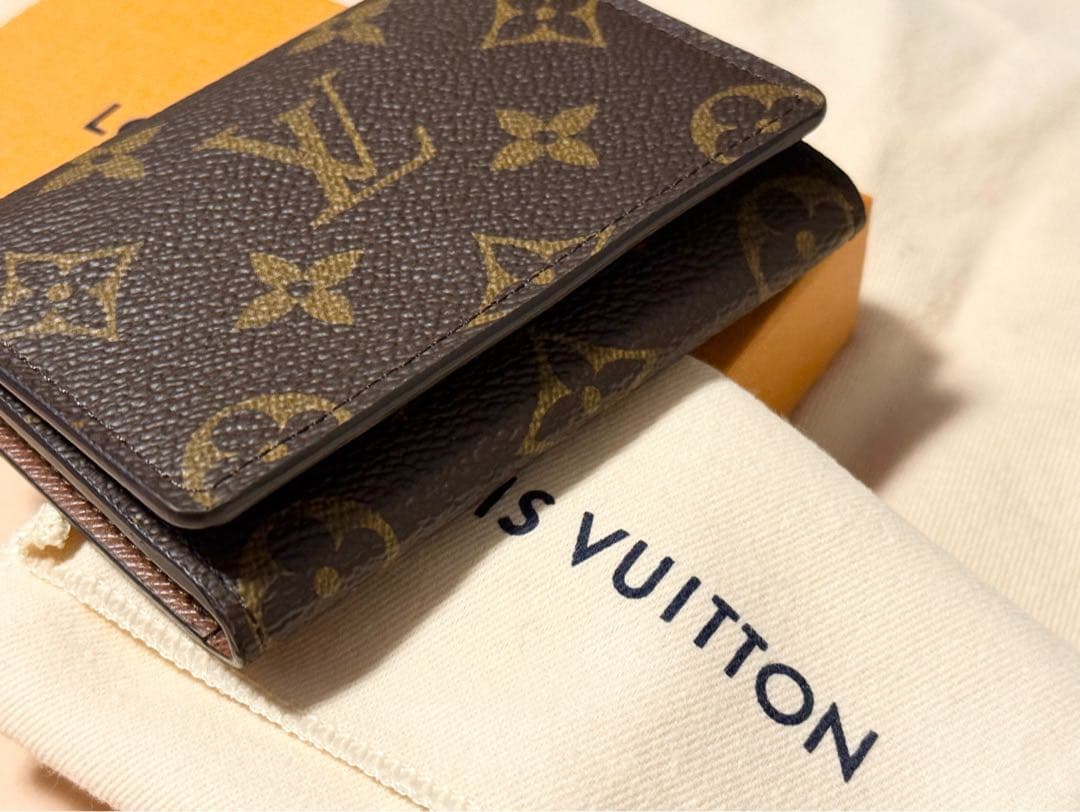 ■使用1度のみ■2024年購入 ルイヴィトン モノグラム カードケース 名刺入れ