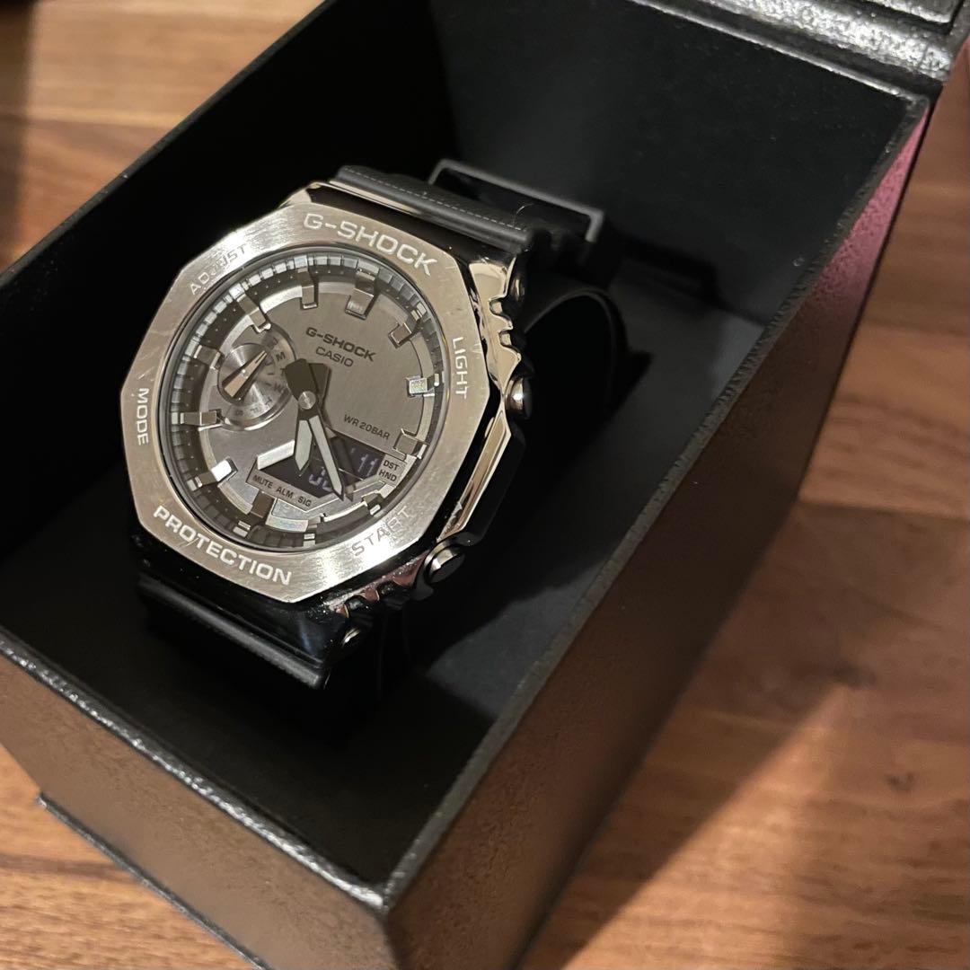 ジーショック メタルカバードGM-2100-1AJF G-SHOCK