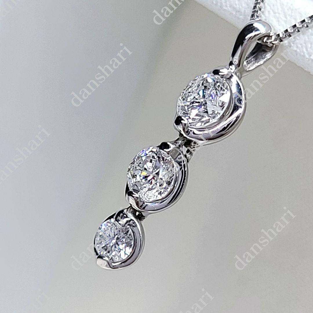 Pt900.850/人気デザイン/スリーストーン/上質ダイヤネックレス16万円