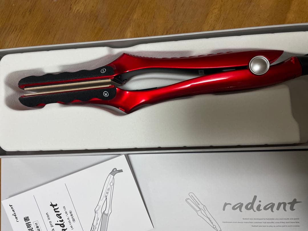 美品　radiant ストレートヘアアイロン レッド　28mm
